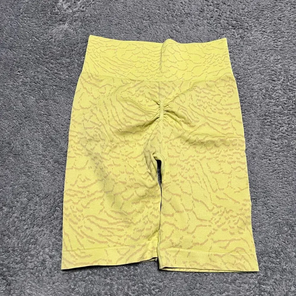Gymshark Shorts Womens Medium Adapt Animal Printed Long Scrunch